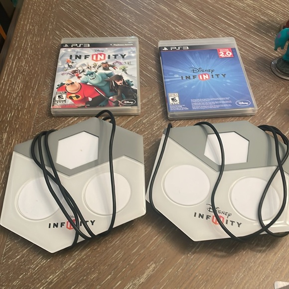 PS3 Disney Infinity Game Set - Picture 2 of 7